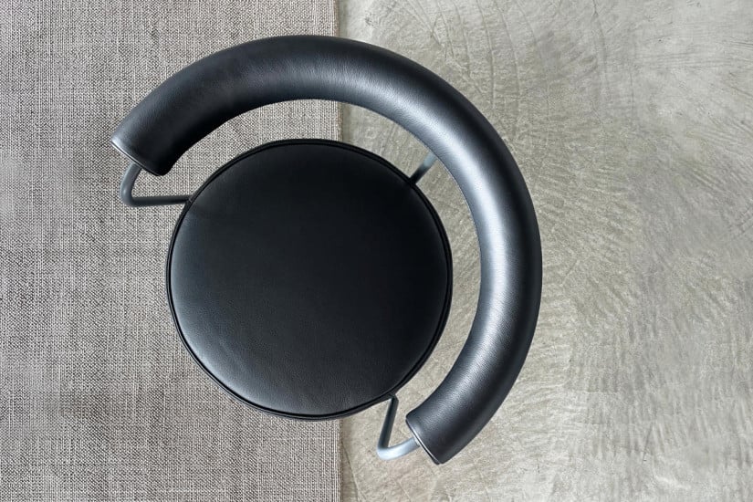 Chaise LC7 en cuir anthracite (Offre Expo) - 6