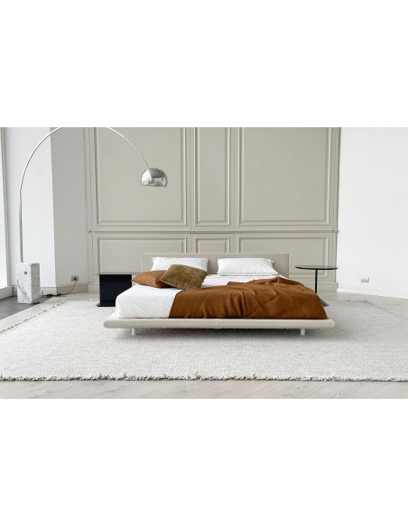 Chemise Bed in beige leather (Expo Offer) Living Divani - 1