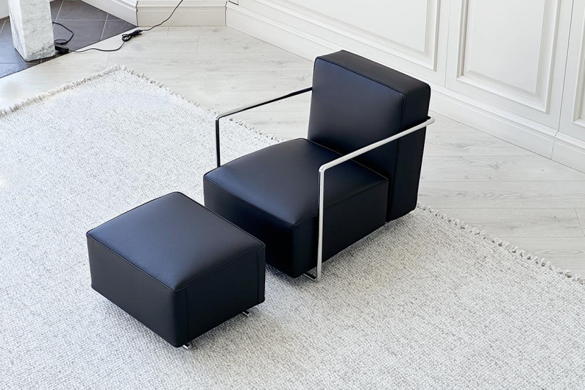 A.B.C. Black Armchair with Pouf (Expo Offer) Flexform - 1
