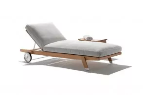 Hora Sexta Daybed