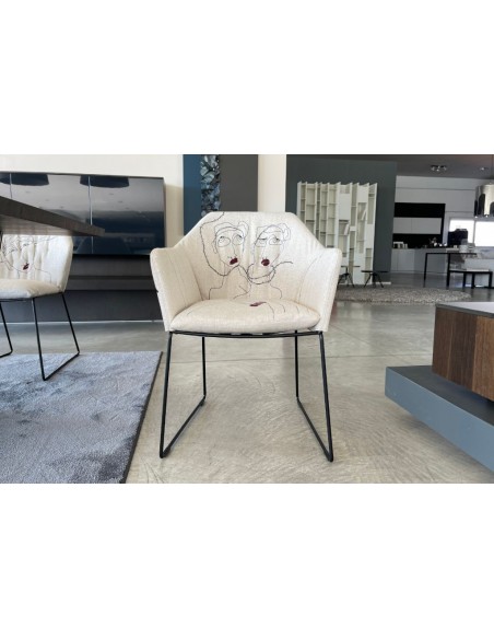 Chaise New York par Marras avec accoudoirs (Offre Expo)