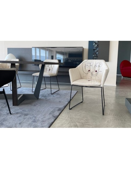 Chaise New York par Marras avec accoudoirs (Offre Expo)