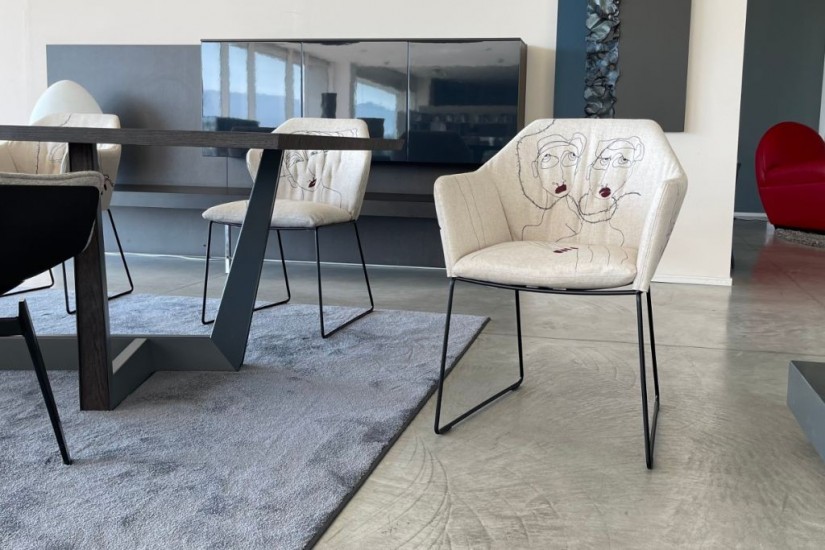 Chaise New York par Marras avec accoudoirs (Offre Expo)