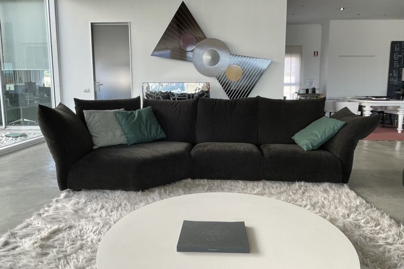 Standard Sofa (Expo Product)