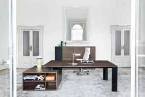 Ono Executive Desk