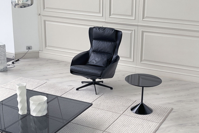 Cab Lounge Black Leather Armchair  (Expo Offer) Cassina - 5