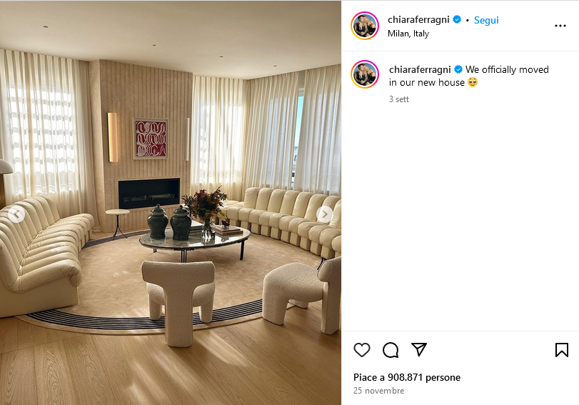 Chiara Ferragni De Sede Sofa