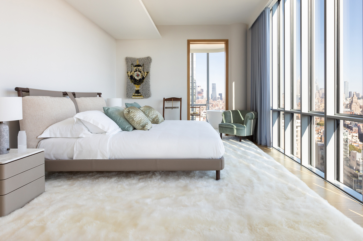 Times bed by Poltrona Frau